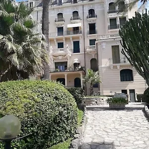La Casa Di Anna, In Palazzina Liberty Fronte Parco Appartement Bordighera