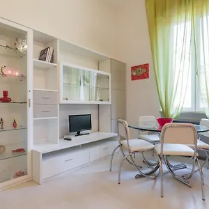  Apartment Sunny