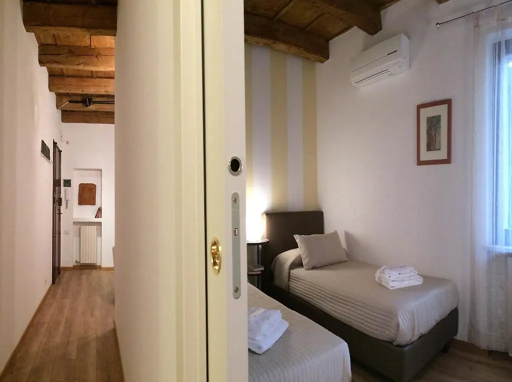 Stella Luxury Home Verona 0*,