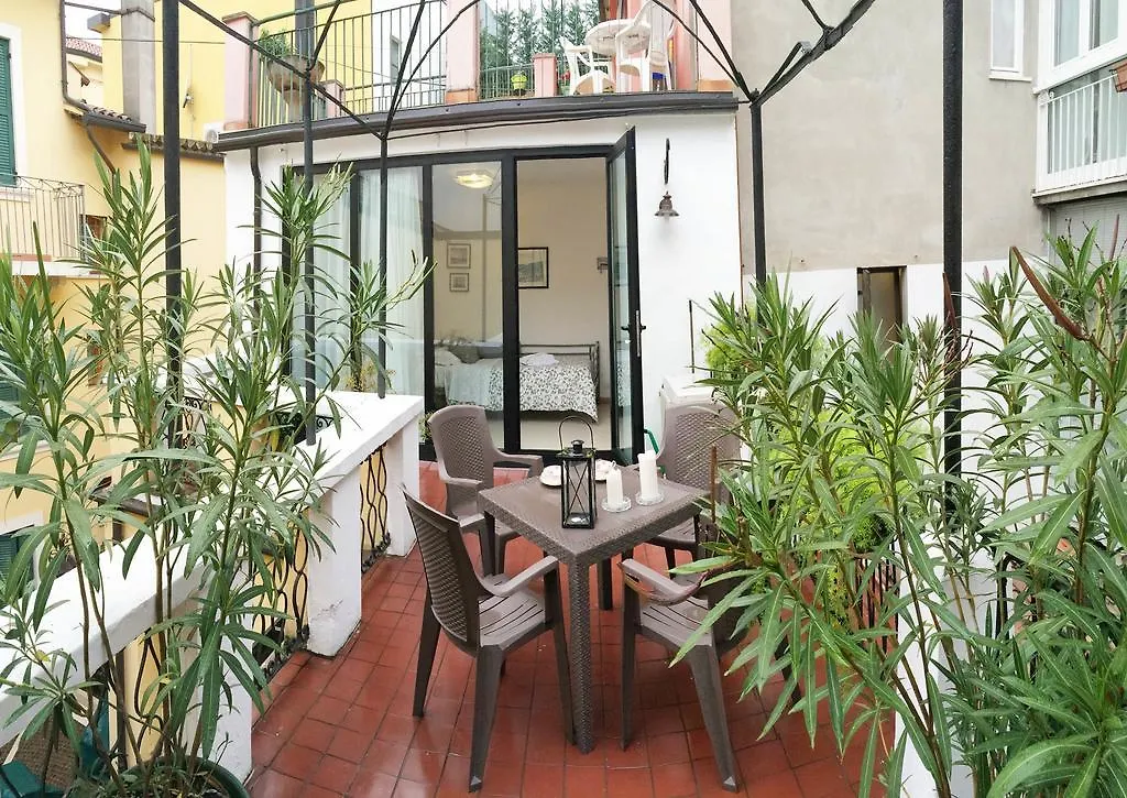 Stella Luxury Home Verona 0*,  Italia